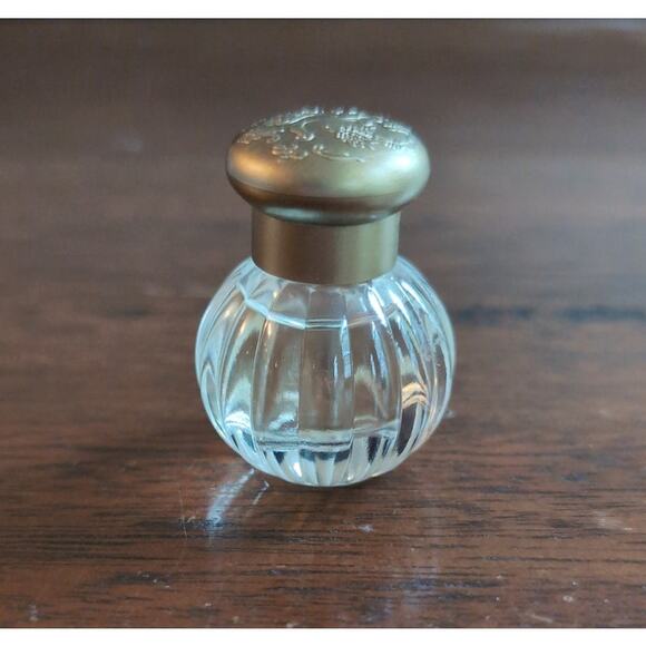 NEW Tocca Lucia Eau de Parfum Mini 5ml Perfume/ Fragrance/ Bottle - Picture 3 of 4